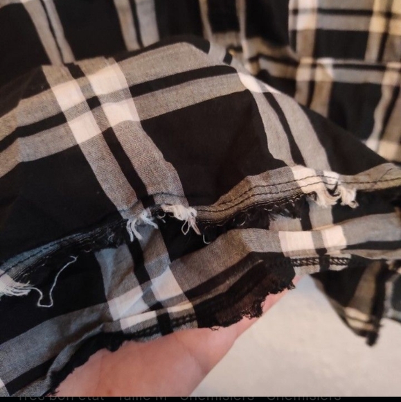 HOLLISTER | Black and white shirt - Picture 3 of 5